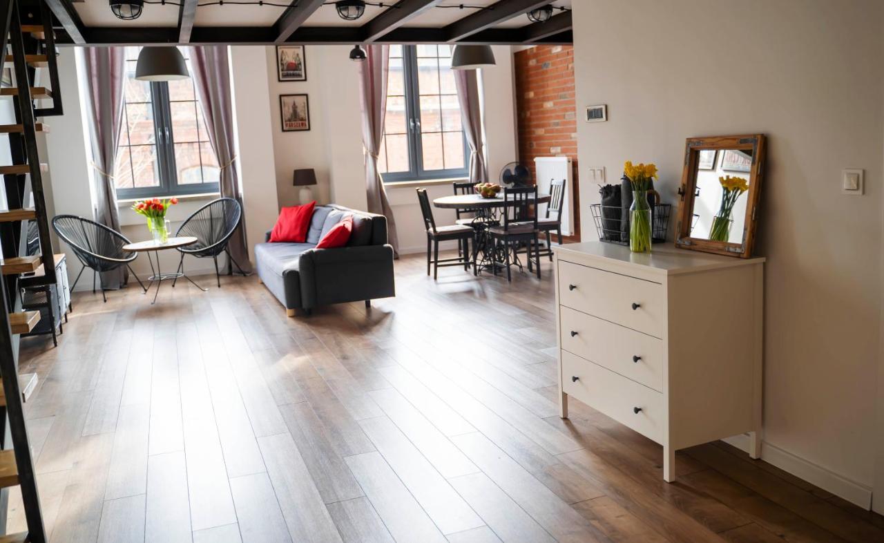 Redcity Loft Zyrardow Dış mekan fotoğraf